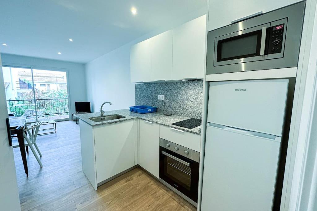 Can Romy Appartement T1 C - A 80M De La Plage De Cala Montgo Ля Эскала Экстерьер фото